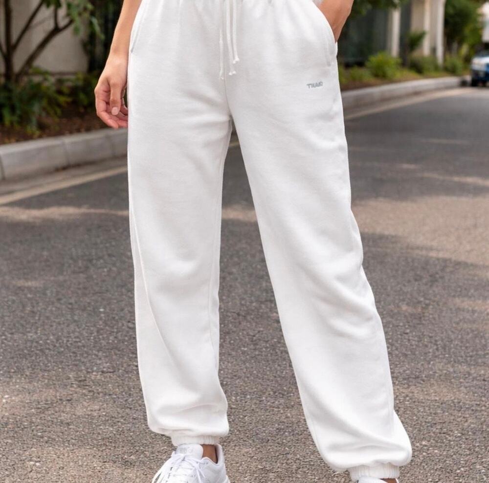 TNA by Aritzia White Sweatfleece Cozy Joggers Boyfriend Fit Size Small